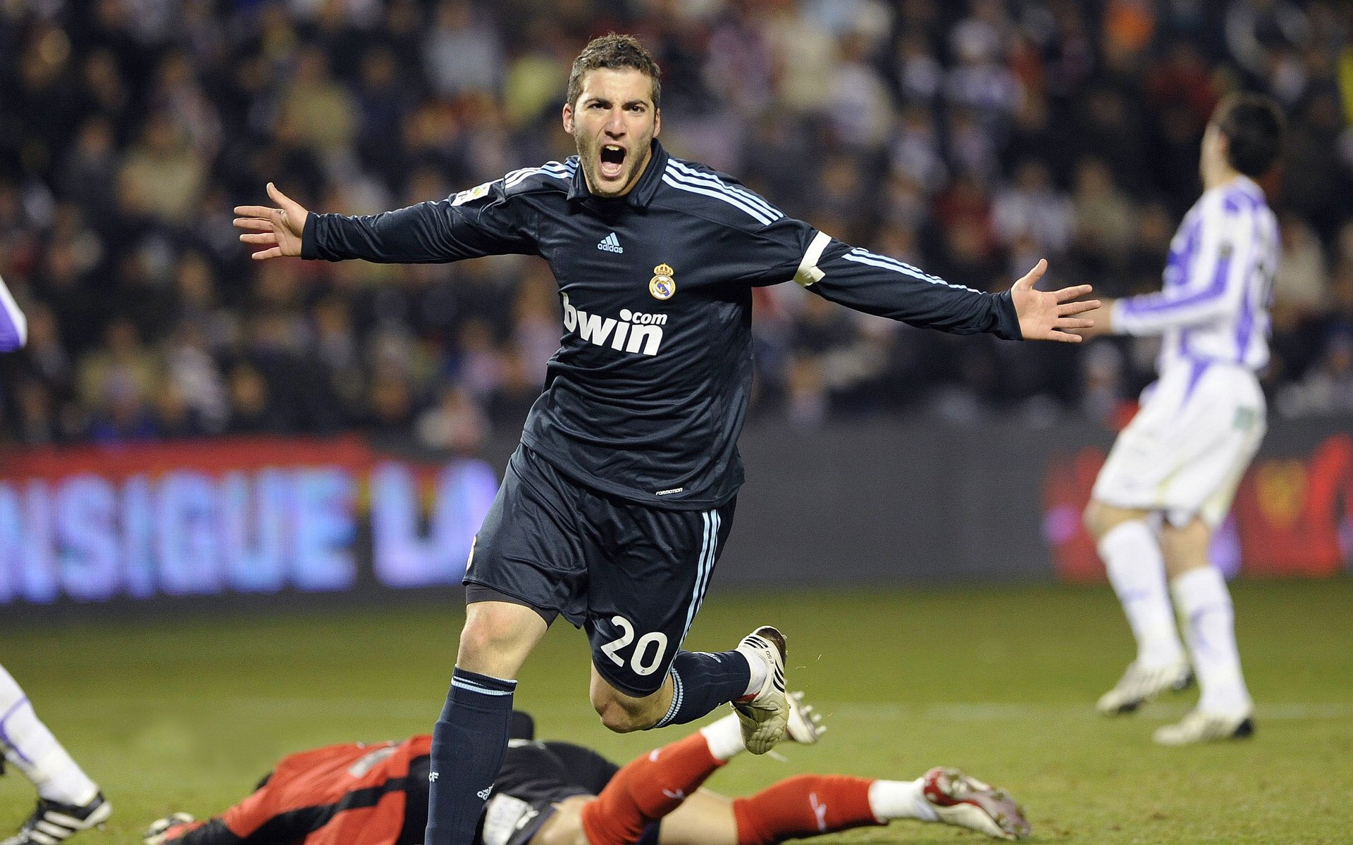 球迷文化新浪潮，从看台到社区，体育精神如何重塑城市活力